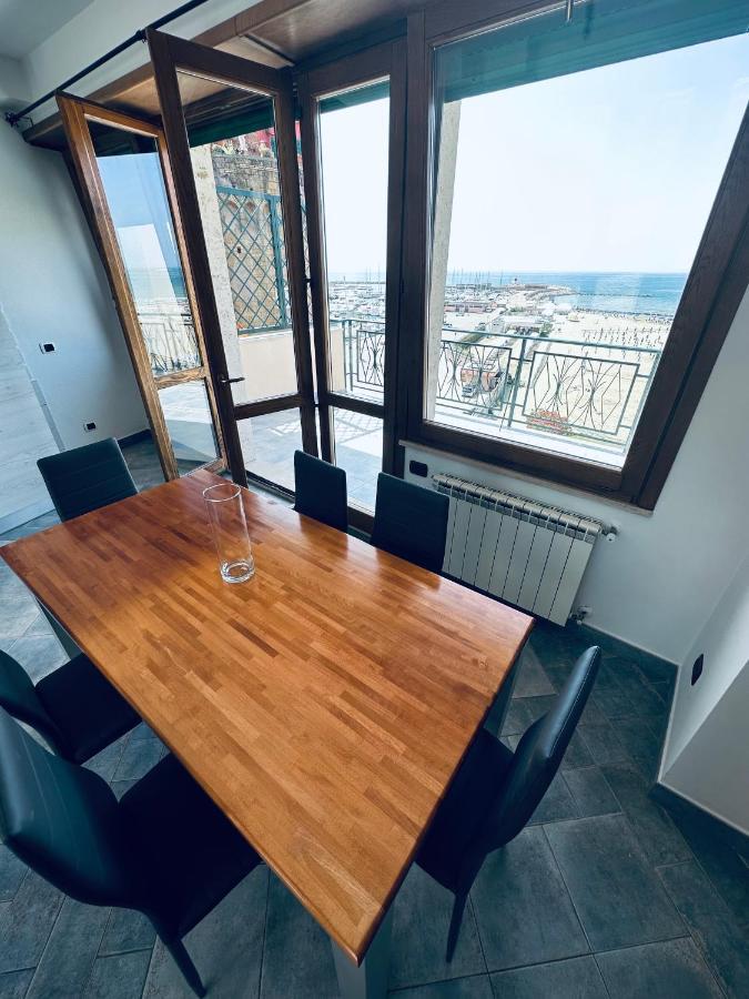Newhouse Victoria - Sea View Apartment ネットゥーノ エクステリア 写真